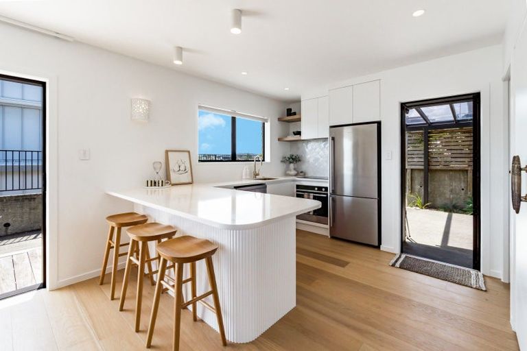 Photo of property in 10c Long Street, Raglan, 3225