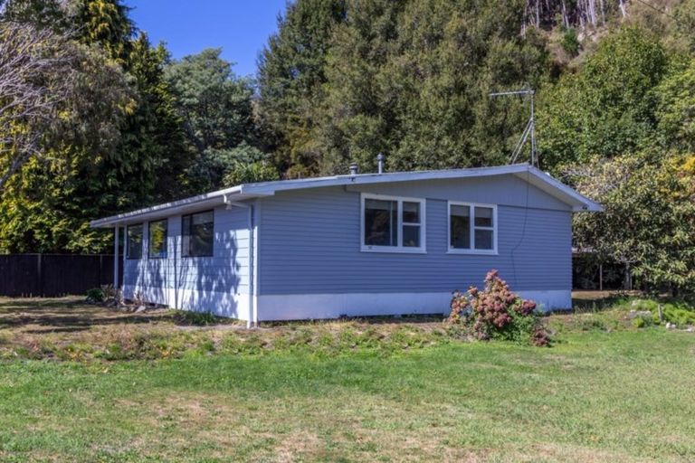 Photo of property in 50 Gosling Grove, Turangi, 3334