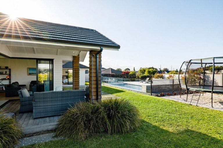 Photo of property in 2 Moemoea Place, Cambridge, 3434