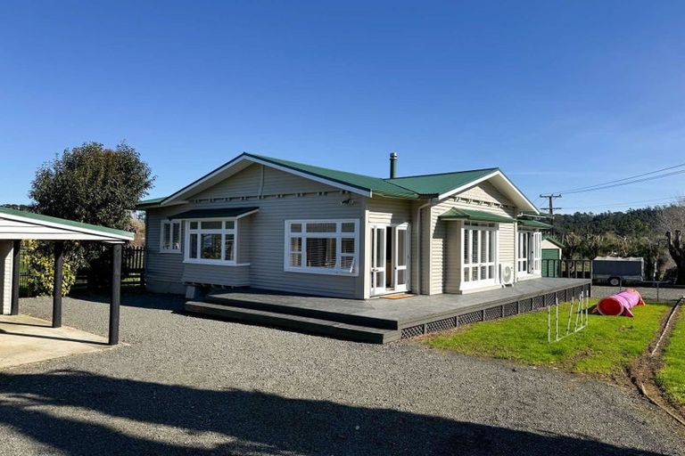 Photo of property in 124 Kanohi Road, Kaukapakapa, 0873
