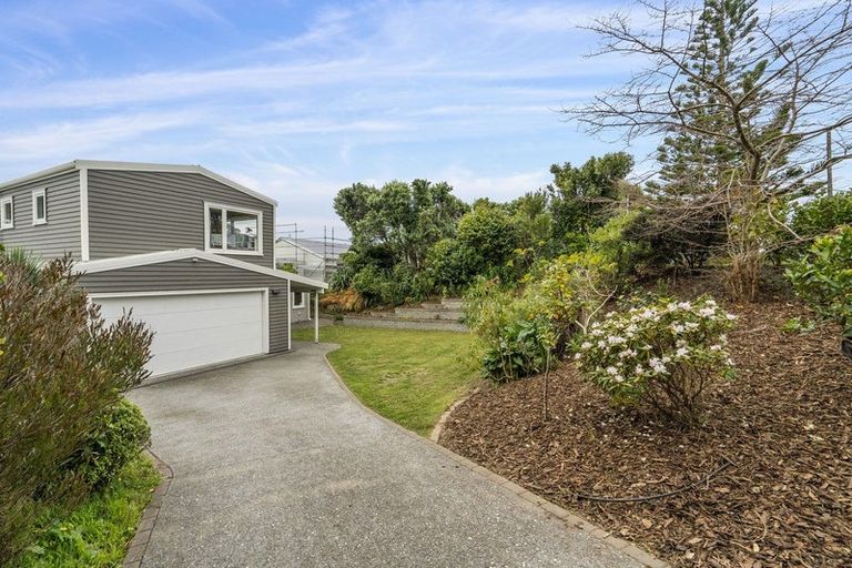 Photo of property in 9 Pukerua Beach Road, Pukerua Bay, 5026