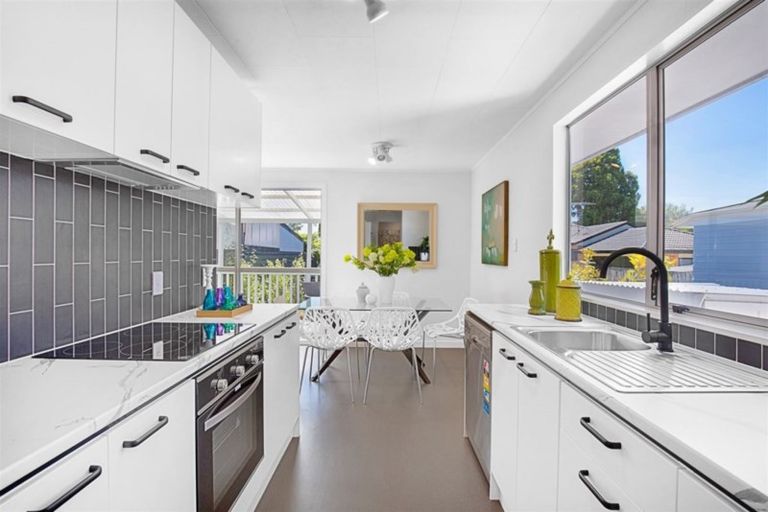 Photo of property in 25a Daytona Road, Henderson, Auckland, 0610