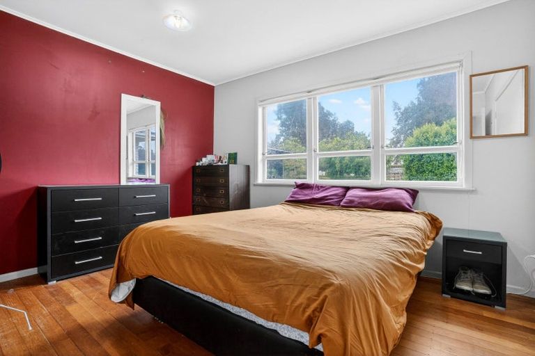 Photo of property in 61 Boord Crescent, Kumeu, 0891