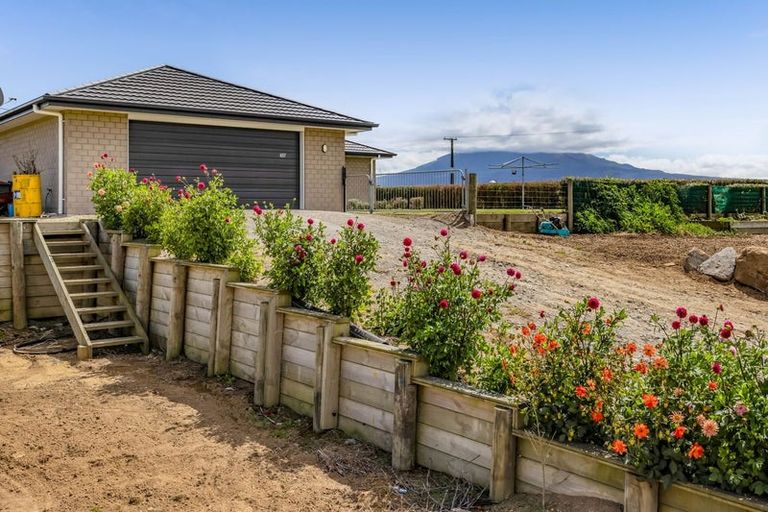 Photo of property in 657 Eltham Road, Mangatoki, Stratford, 4391