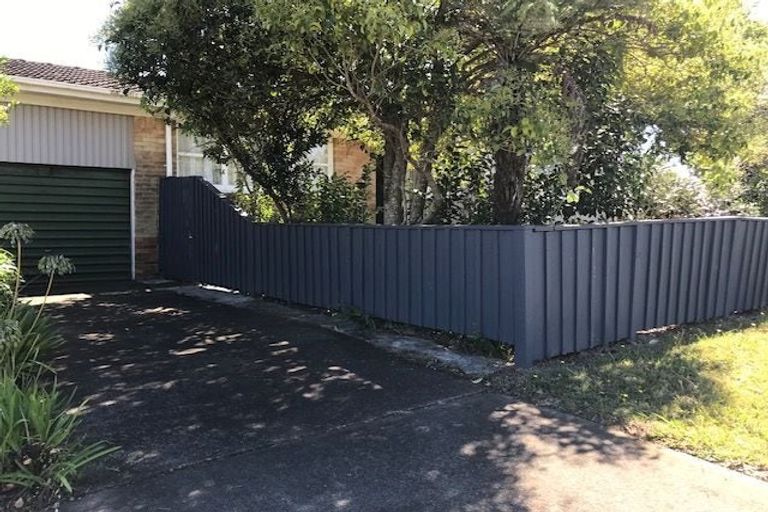 Photo of property in 15a Collie Street, Hillpark, Auckland, 2102