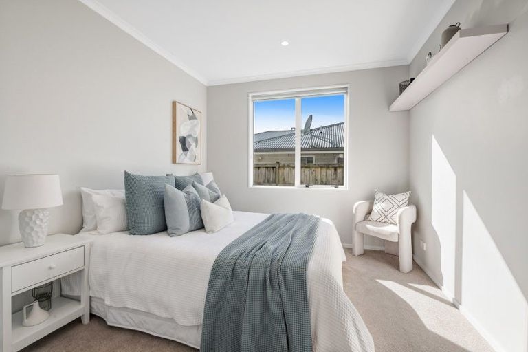 Photo of property in 26 Kukuwai Avenue, Red Beach, 0932