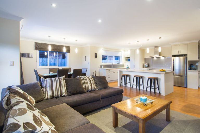 Photo of property in 12 Kereru Place, Pyes Pa, Tauranga, 3112