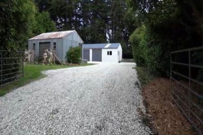 Photo of property in 516 Edendale Seaward Downs Road, Edendale, Wyndham, 9893