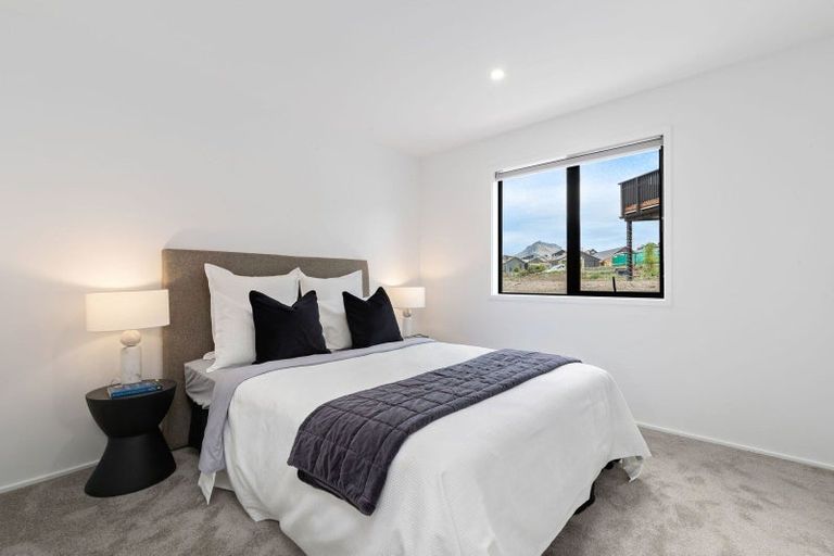 Photo of property in 27 Grain Close, Jacks Point, 9371