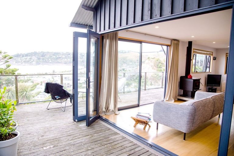 Photo of property in 4 Aranoni Track, Clifton, Christchurch, 8081