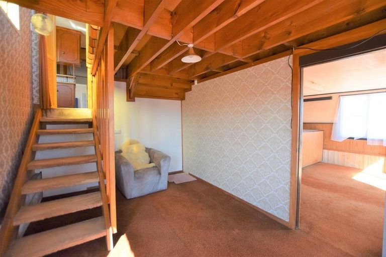 Photo of property in 87a Edmonton Road, Henderson, Auckland, 0612