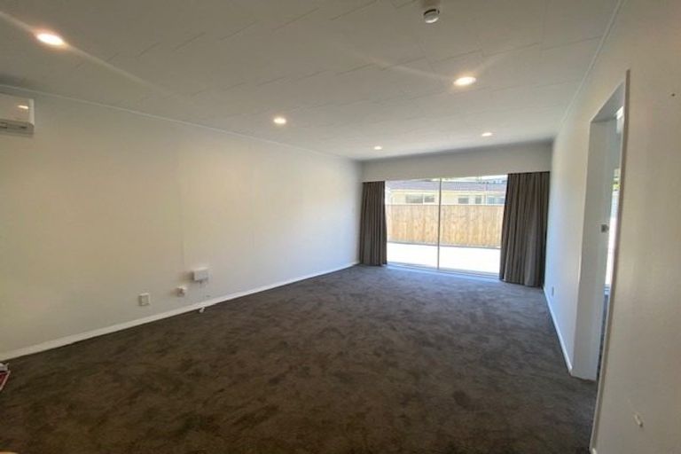 Photo of property in 3c Peckham Grove, Tawa, Wellington, 5028