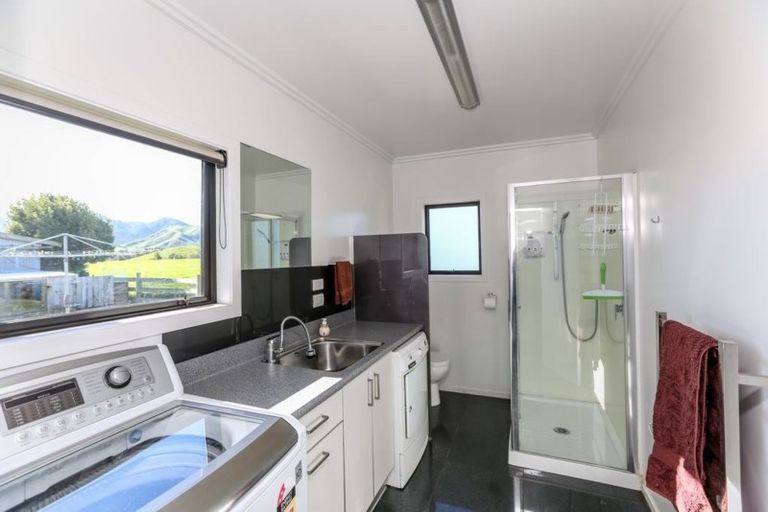 Photo of property in 37 Upper Pitone Road, Pitone, New Plymouth, 4374