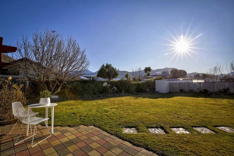 Photo of property in 4 Kawarau Place, Frankton, Queenstown, 9300