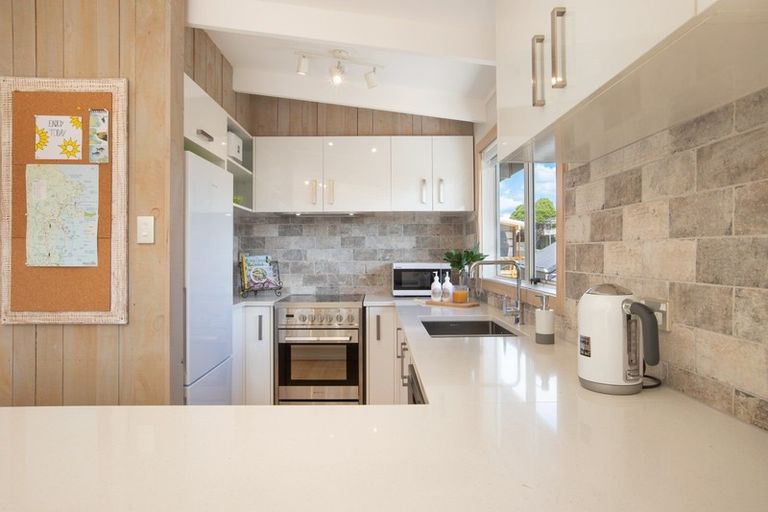 Photo of property in 17 Dornie Place, Omaha, Warkworth, 0986