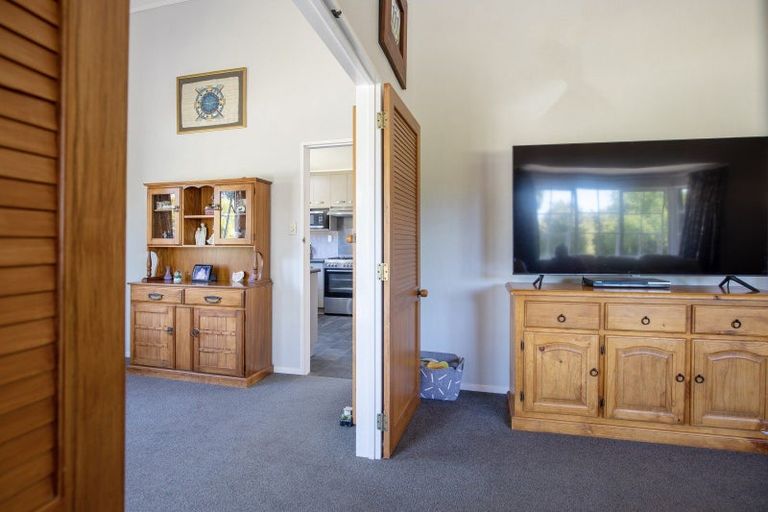 Photo of property in 10 Watts Road, Waipawa, 4210