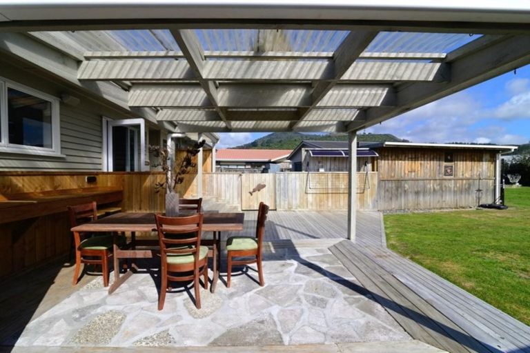 Photo of property in 8 Ngahu Street, Fairy Springs, Rotorua, 3015