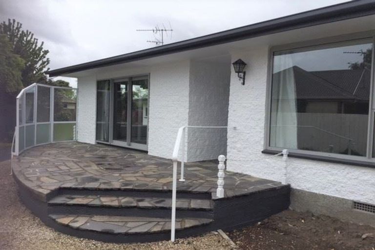 Photo of property in 72 Withells Road, Avonhead, Christchurch, 8042