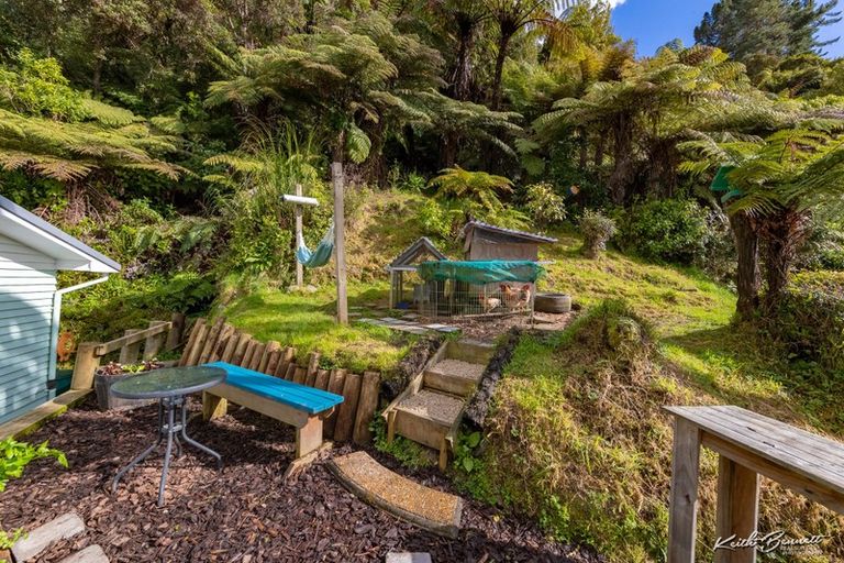 Photo of property in 36 Wyndham Road, Pinehaven, Upper Hutt, 5019