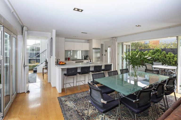 Photo of property in 98a Watford Street, Strowan, Christchurch, 8052