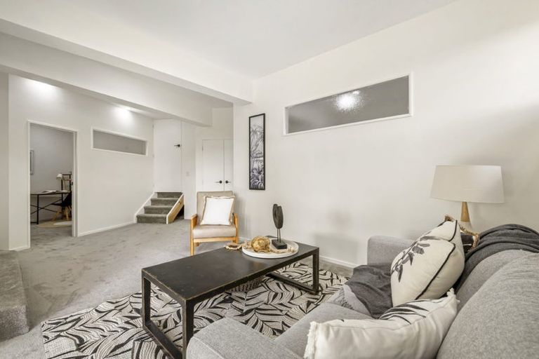 Photo of property in 6 Catrina Avenue, Birkenhead, Auckland, 0626