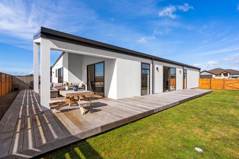 Photo of property in 71 Tamure Place, Ruakaka, 0116