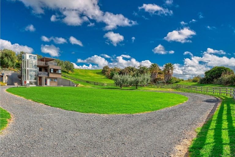 Photo of property in 96 Tern Point, Mangawhai, 0975