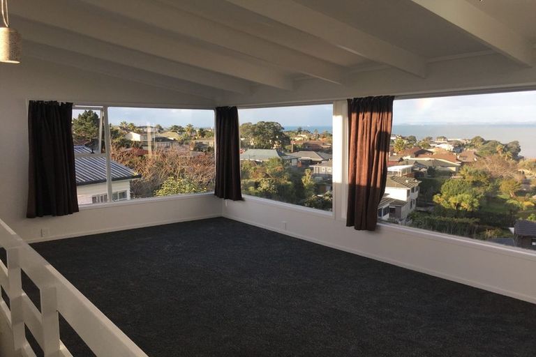 Photo of property in 845 Beach Road, Browns Bay, Auckland, 0630