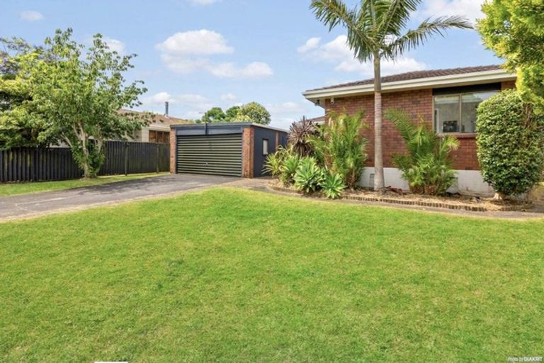 Photo of property in 3 Cherry Road, Bucklands Beach, Auckland, 2014