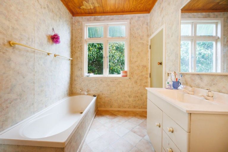 Photo of property in 593 Aranui Road, Kairanga, Palmerston North, 4475