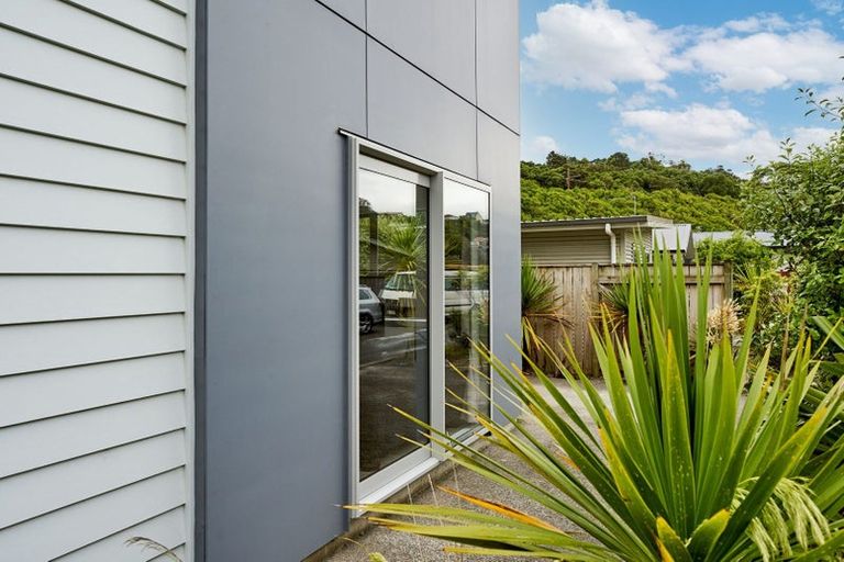 Photo of property in 144 Fraser Avenue, Johnsonville, Wellington, 6037