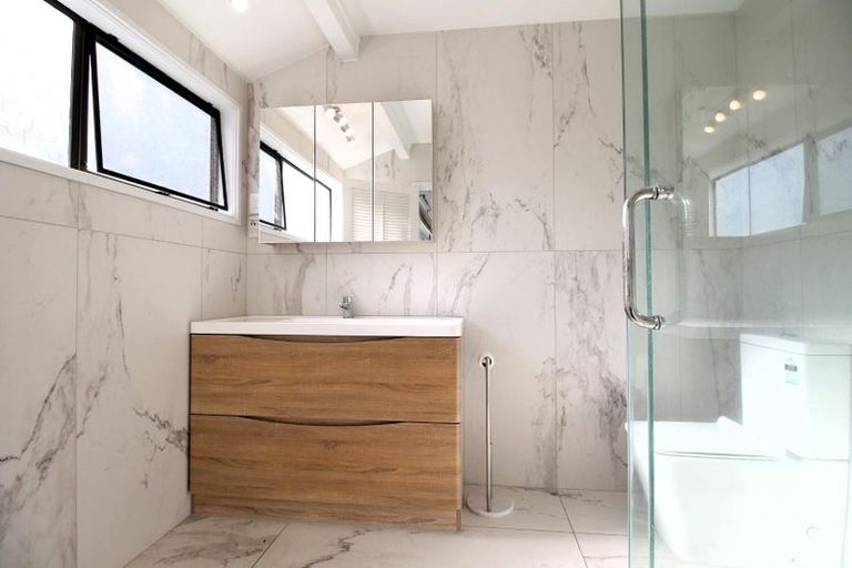 Photo of property in 116 Porritt Avenue, Chatswood, Auckland, 0626