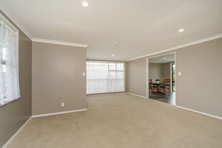 Photo of property in 8 Adams Place, Kelvin Grove, Palmerston North, 4414