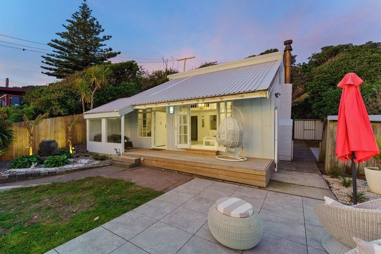 Photo of property in 3a The Esplanade, Raumati South, Paraparaumu, 5032