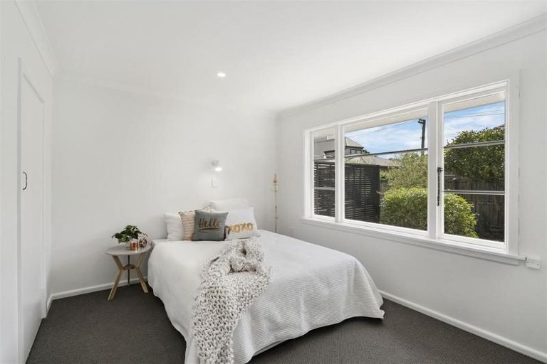 Photo of property in 25 Gleneagles Terrace, Ilam, Christchurch, 8053