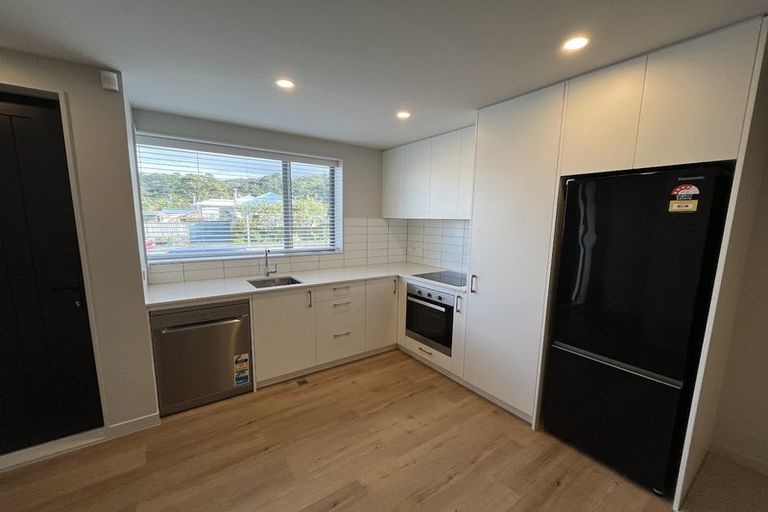 Photo of property in 2/130 Richmond Street, Petone, Lower Hutt, 5012