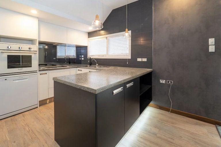 Photo of property in 32 Oak Grove, Ashburton, 7700