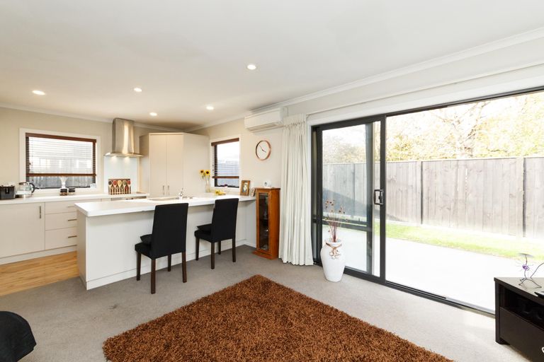 Photo of property in 159 Heretaunga Street, Palmerston North, 4414