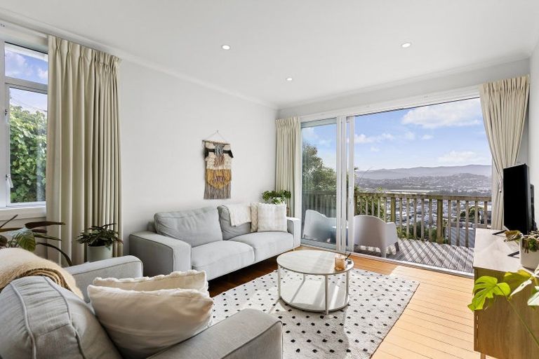 Photo of property in 117 Duncan Terrace, Kilbirnie, Wellington, 6022