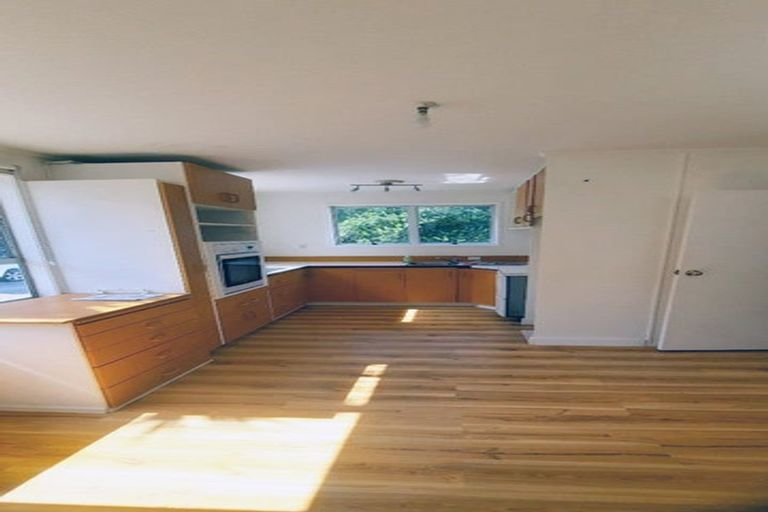 Photo of property in 1/14 Vonnell Place, Birkdale, Auckland, 0626