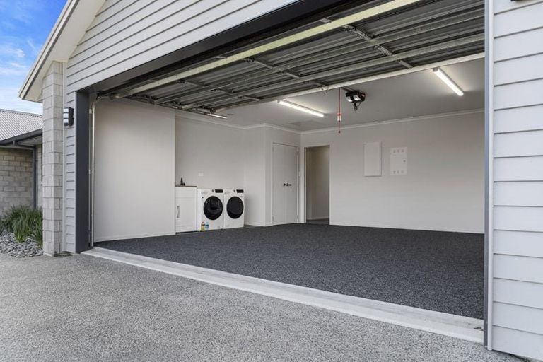 Photo of property in 12 Kaiora Drive, Papamoa Beach, Papamoa, 3118