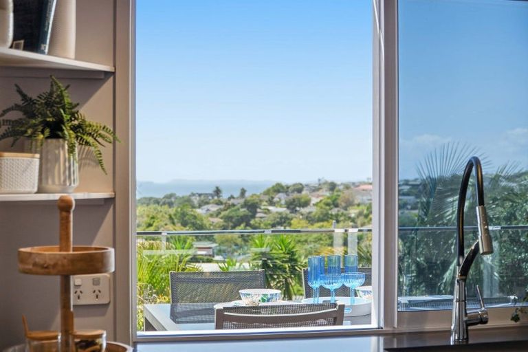 Photo of property in 34 Montclair Rise, Browns Bay, Auckland, 0630