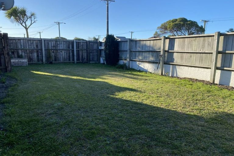 Photo of property in 1/100 Oram Avenue, New Brighton, Christchurch, 8061