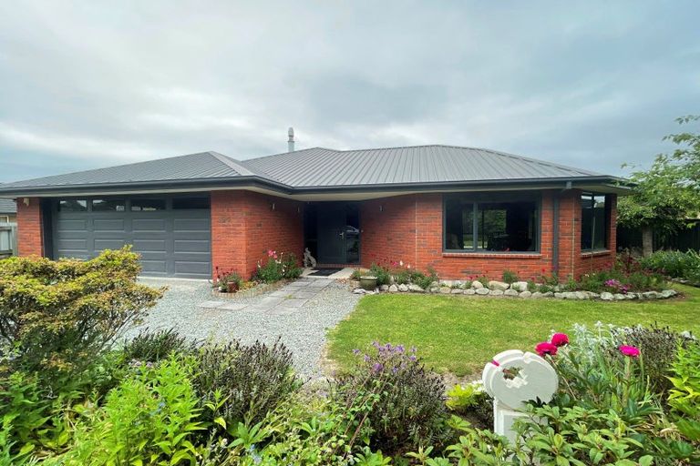 Photo of property in 34 Tancred Street, Geraldine, 7930