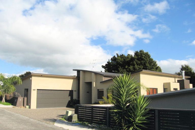 Photo of property in 13 Elias Court, The Gardens, Auckland, 2105