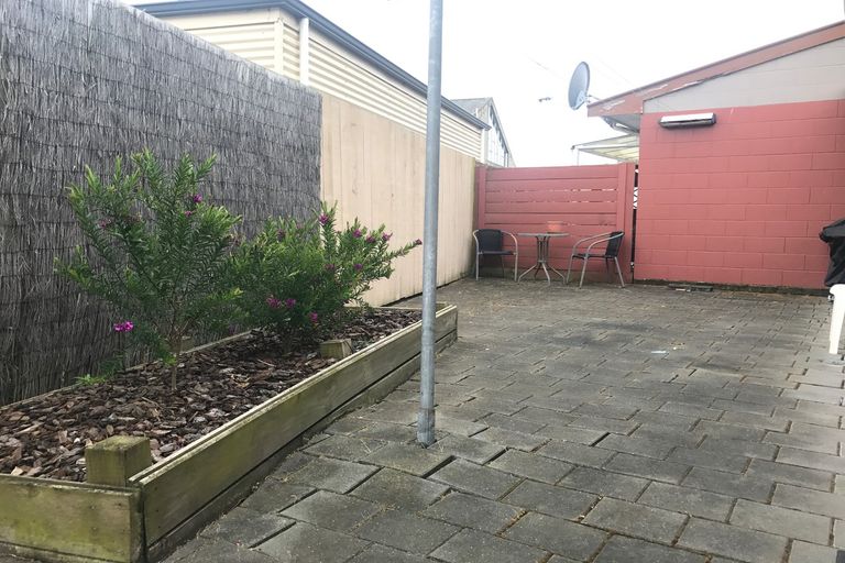 Photo of property in 14g Wesley Street, South Dunedin, Dunedin, 9012