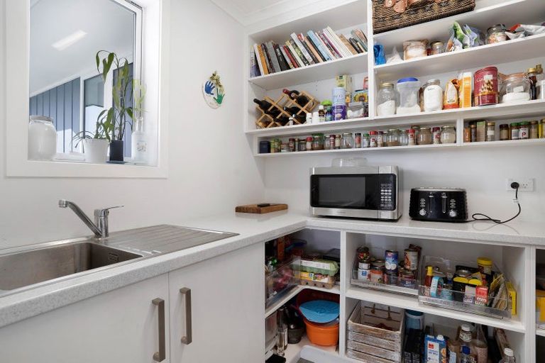 Photo of property in 32 Westwood Avenue, Greytown, 5712