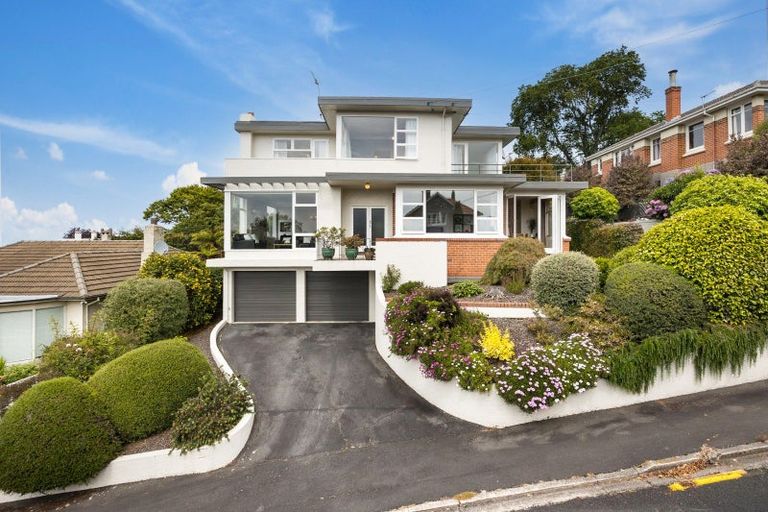 Photo of property in 15 Merlin Street, Roslyn, Dunedin, 9010