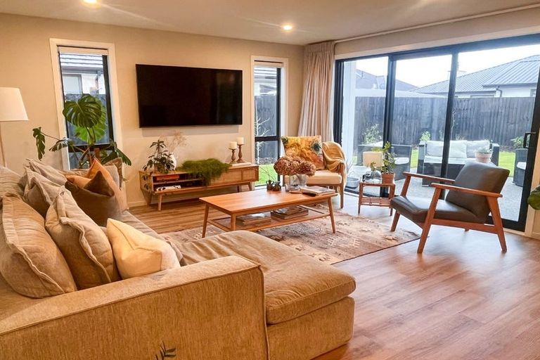 Photo of property in 18 Orchiston Way, Lincoln, 7608