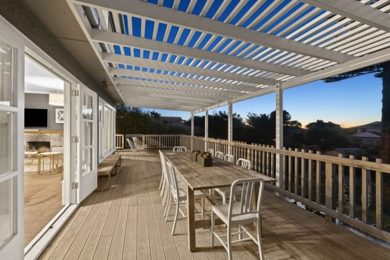 Photo of property in 17 Douglas Street, Paraparaumu Beach, Paraparaumu, 5032